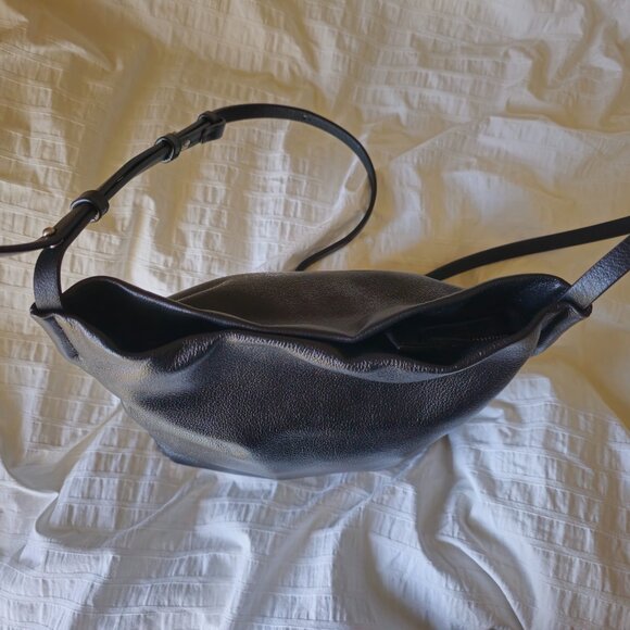 Samuel Ashley Poppy Leather Crossbody Bag - 2024 - Pebbled Black - Picture 9 of 16